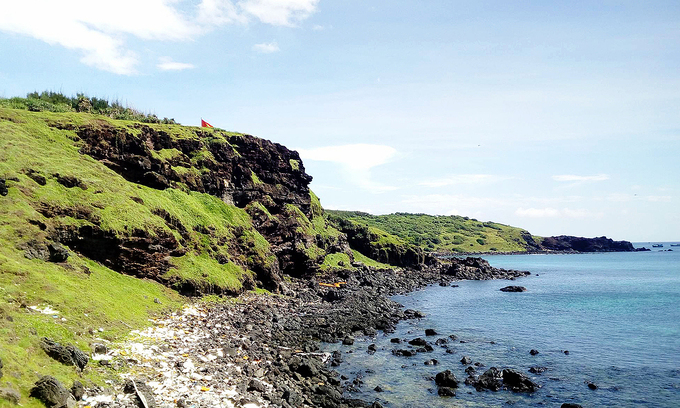 Phu Quy travel: what to explore, what to eat, how to get there